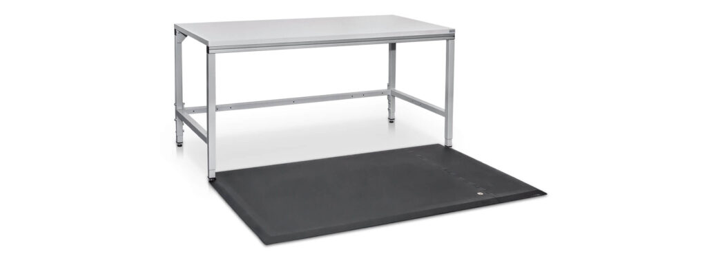 Workstation mats / floor mats