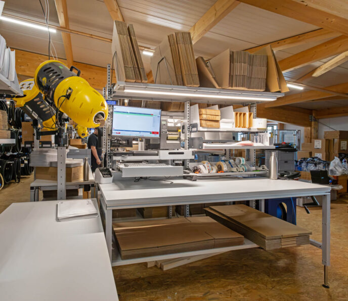 ERGO_line_AG-Packtische-Velofactory-Wangen_SZ-06